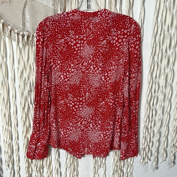 Joie Red & White Leopard Print Long Sleeve Blouse Size XS - Picture 12 of 13